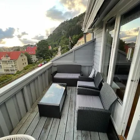 Romslig I Sandviken Bergen